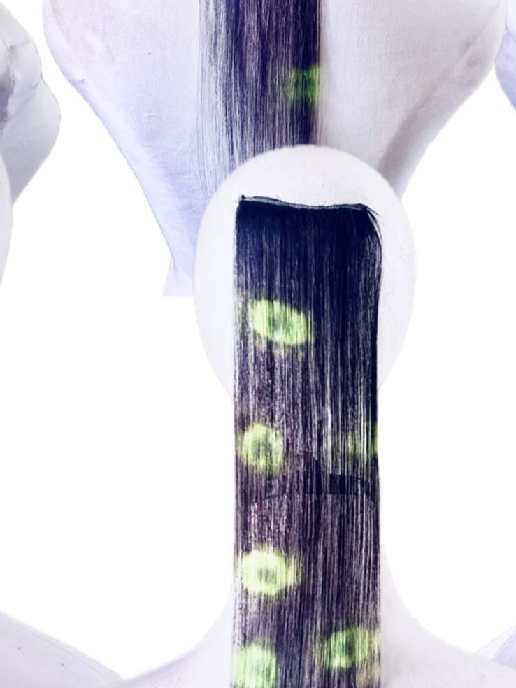 Hair extension: black and green